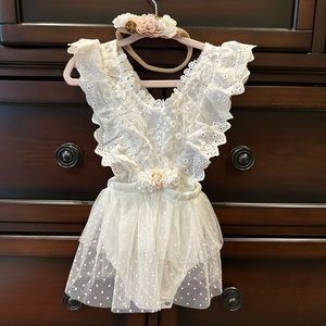 Lace romper 12m